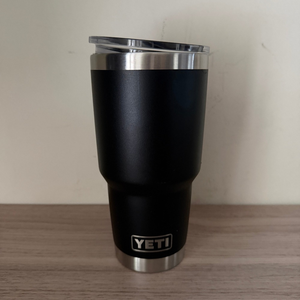 YETI Rambler 30 oz Tumbler MagSlider Lid Black Stainless Steel Gorpcore